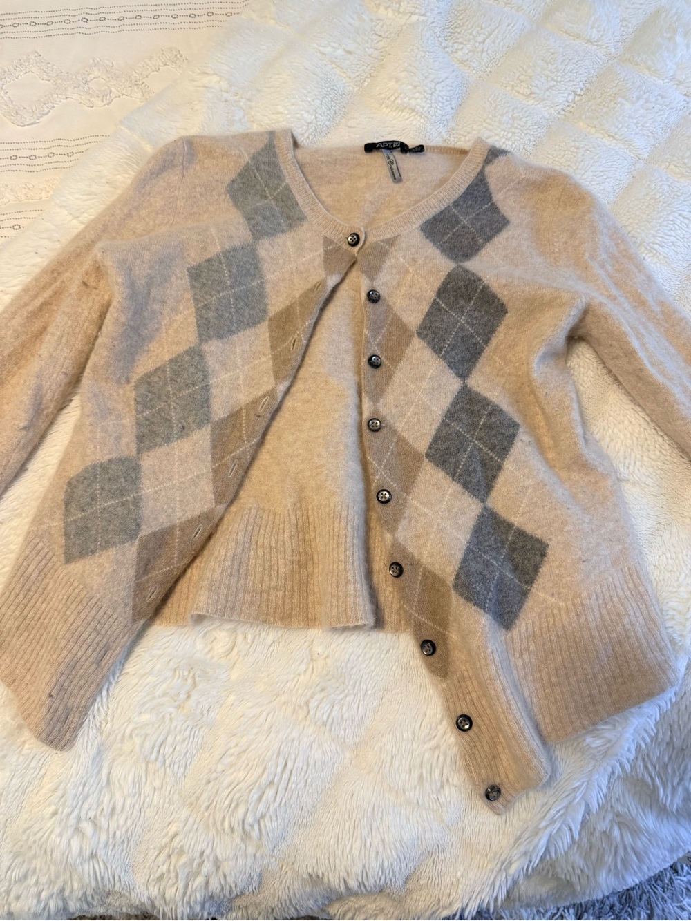 Apt. 9 Beige and Gray Argyle Cashmere Cardigan